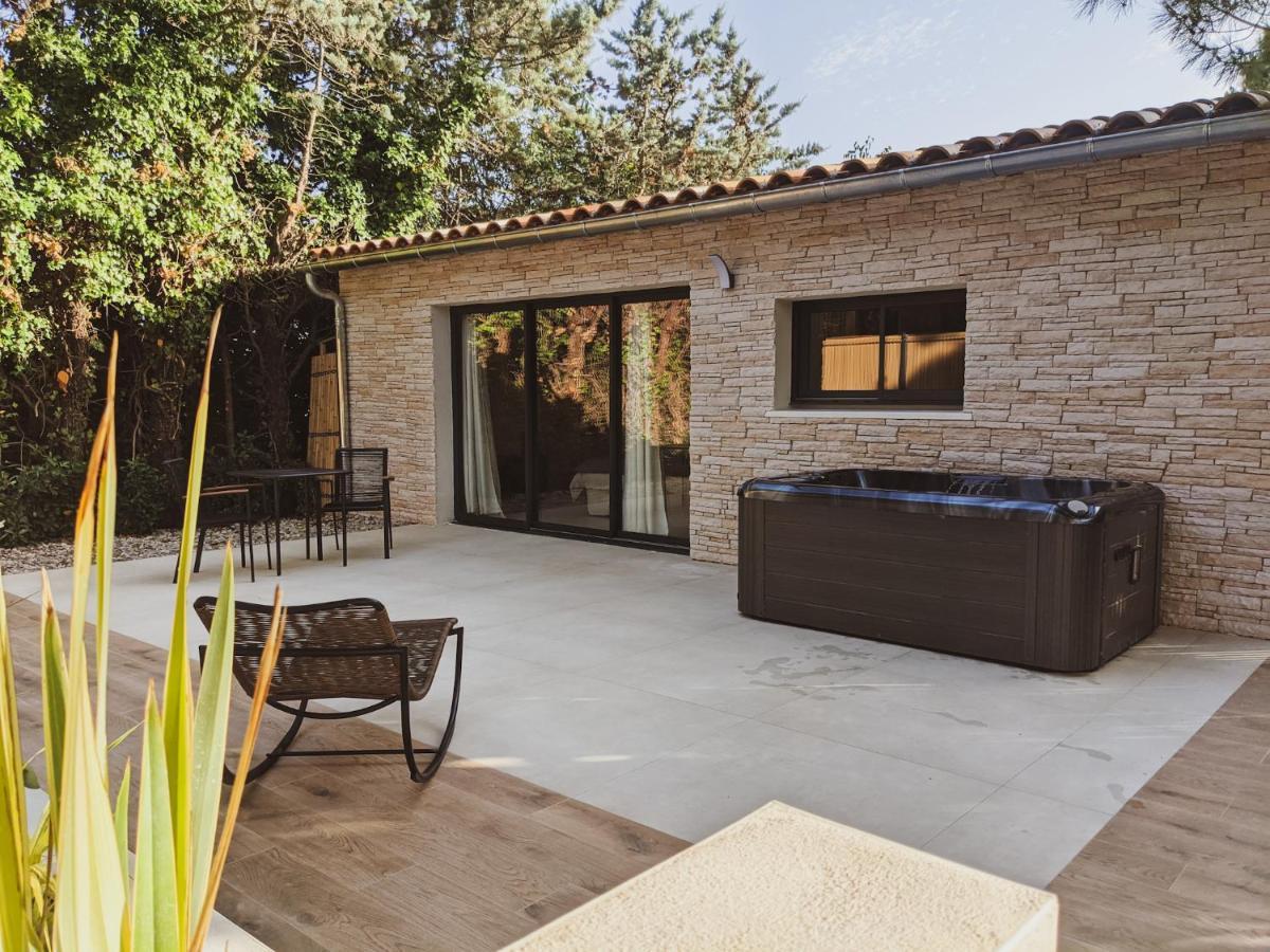 Lodge Coocon & Spa Nimes Bagian luar foto