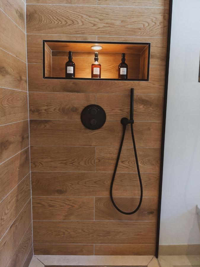 Lodge Coocon & Spa Nimes Bagian luar foto